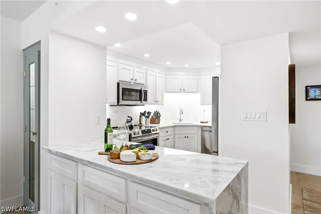 3 Bluebill Avenue Naples FL 34108