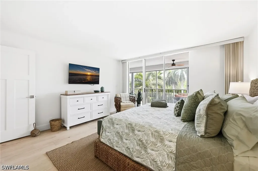 3 Bluebill Avenue Naples FL 34108