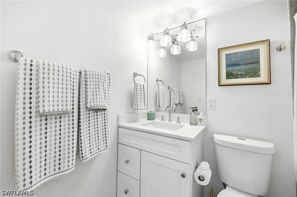 3 Bluebill Avenue Naples FL 34108