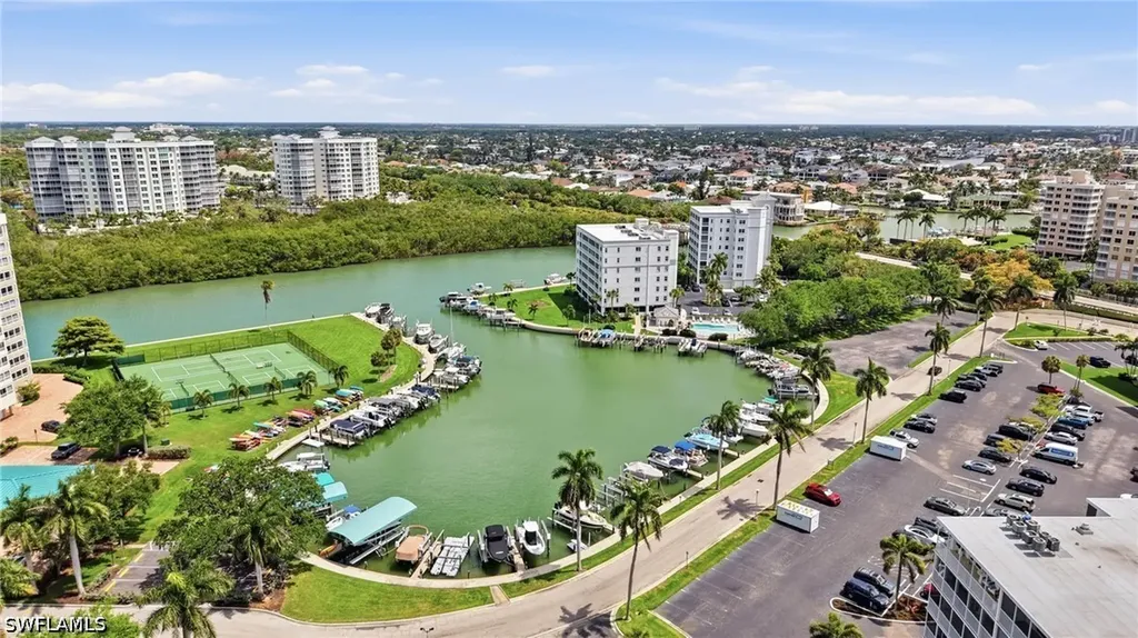 3 Bluebill Avenue Naples FL 34108
