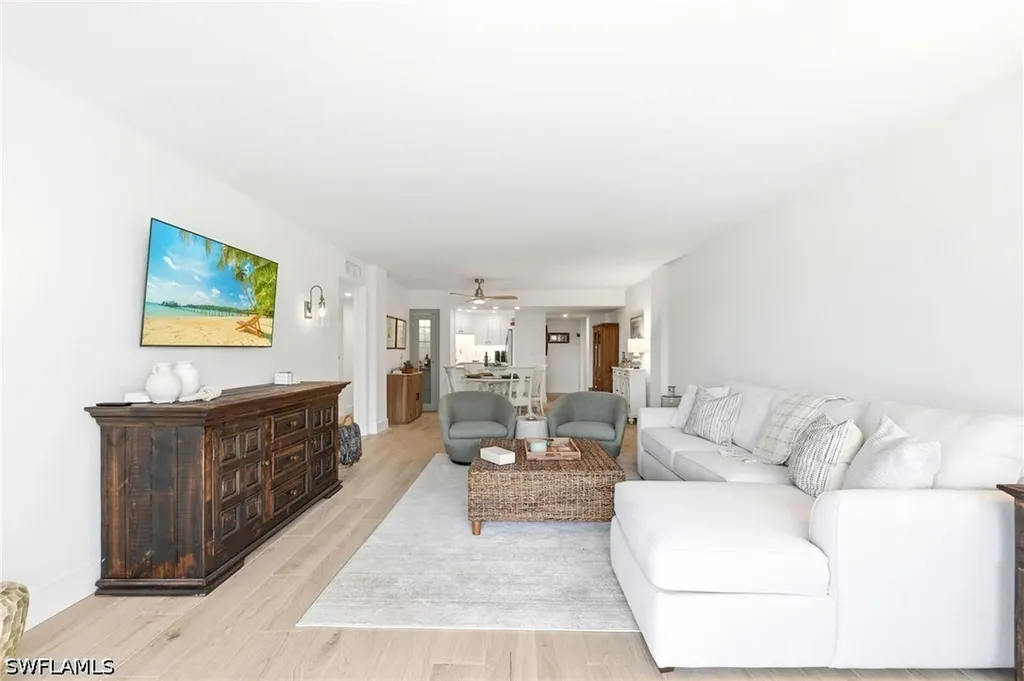 3 Bluebill Avenue Naples FL 34108