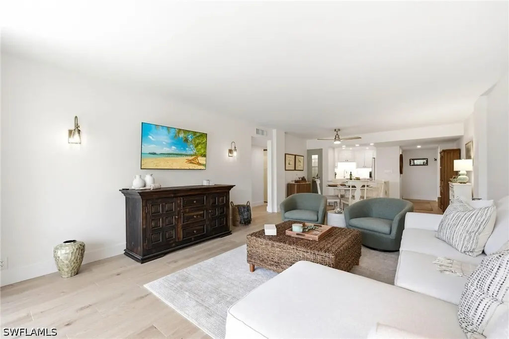 3 Bluebill Avenue Naples FL 34108