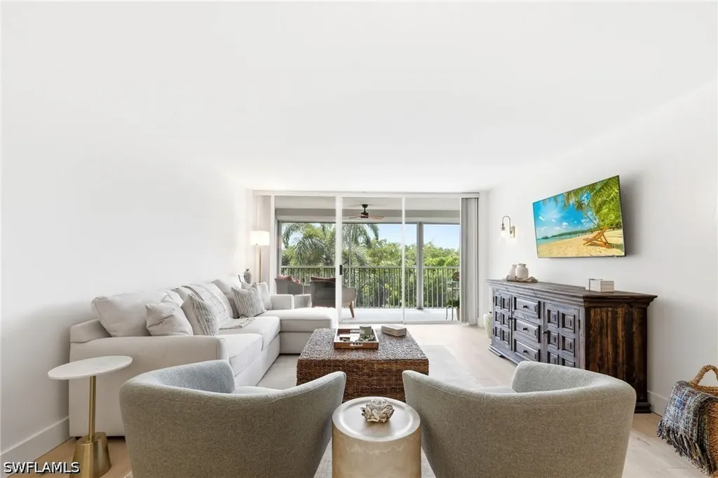 3 Bluebill Avenue Naples FL 34108
