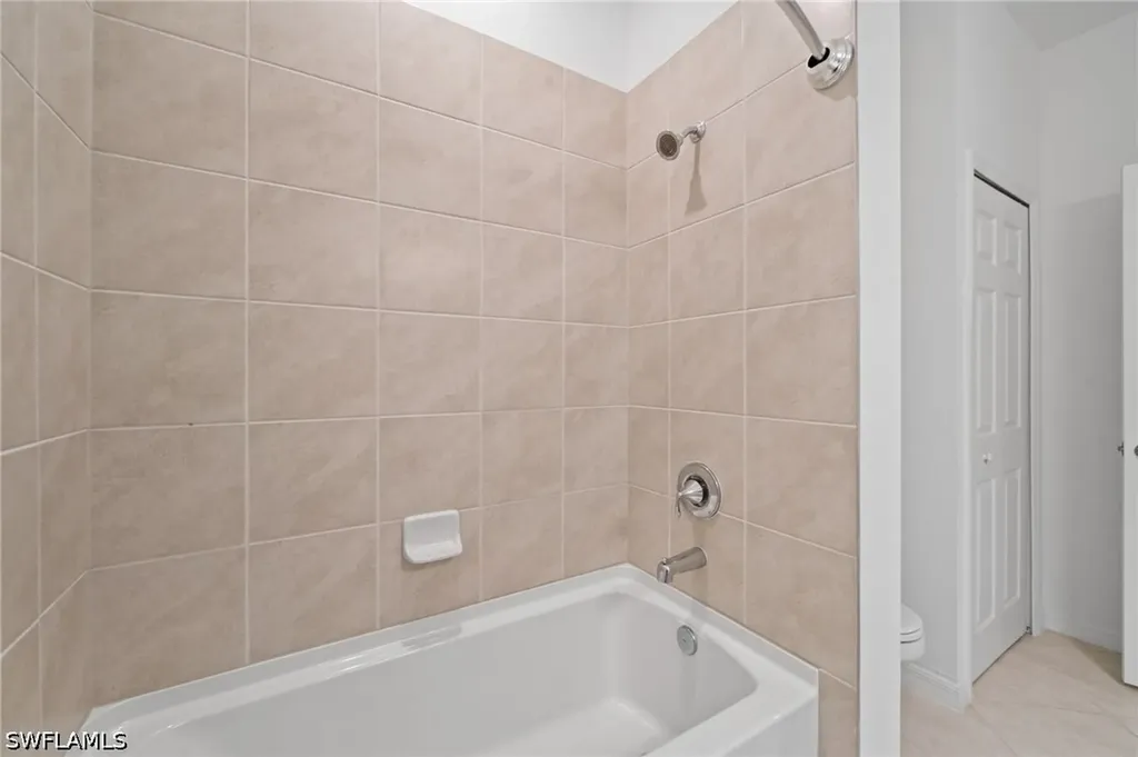 2878 Blossom Way Naples FL 34120