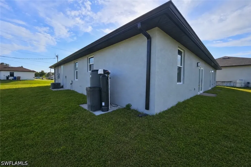 4820 24th Street SW Lehigh Acres FL 33973