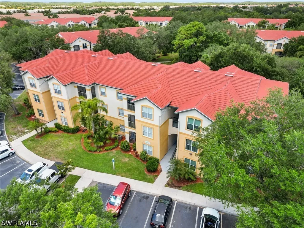 11561 Villa Grand Fort Myers FL 33913