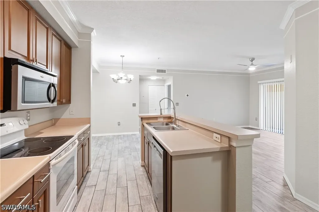 11561 Villa Grand Fort Myers FL 33913