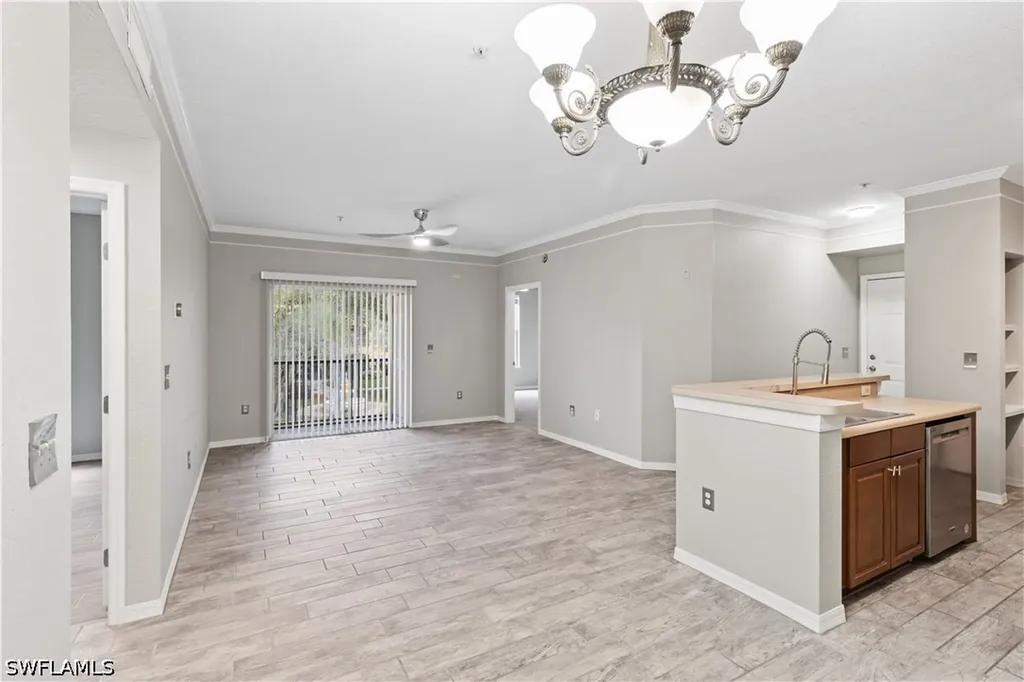 11561 Villa Grand Fort Myers FL 33913