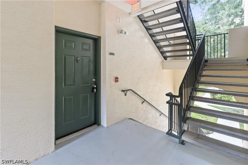 11561 Villa Grand Fort Myers FL 33913