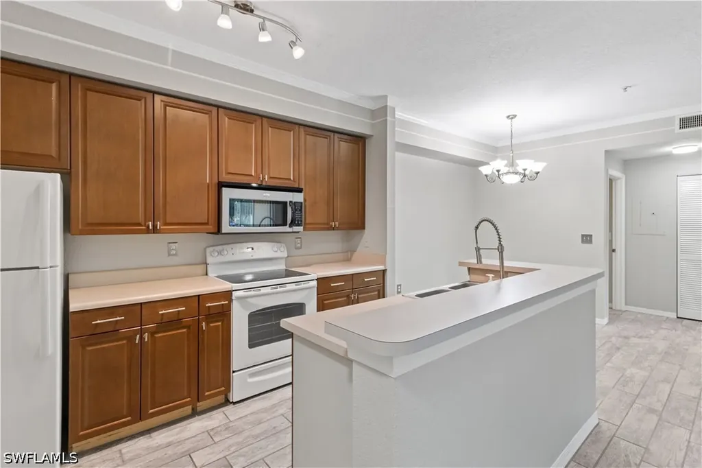 11561 Villa Grand Fort Myers FL 33913