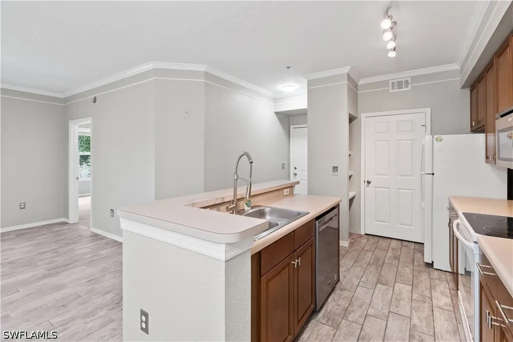 11561 Villa Grand Fort Myers FL 33913