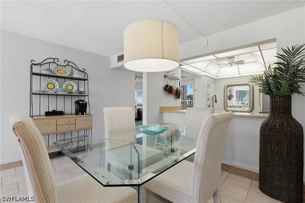 1086 Forest Lakes Drive Naples FL 34105