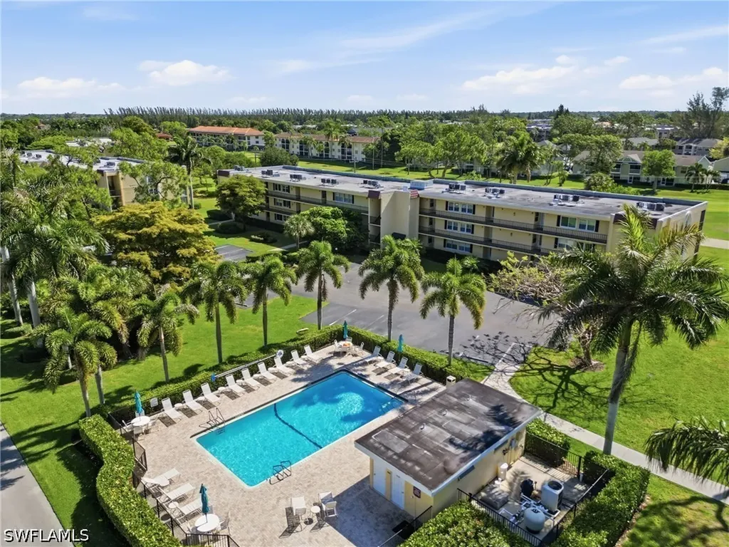1086 Forest Lakes Drive Naples FL 34105