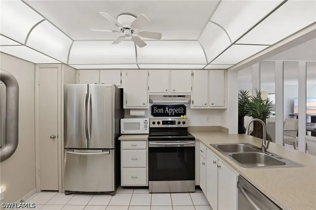1086 Forest Lakes Drive Naples FL 34105