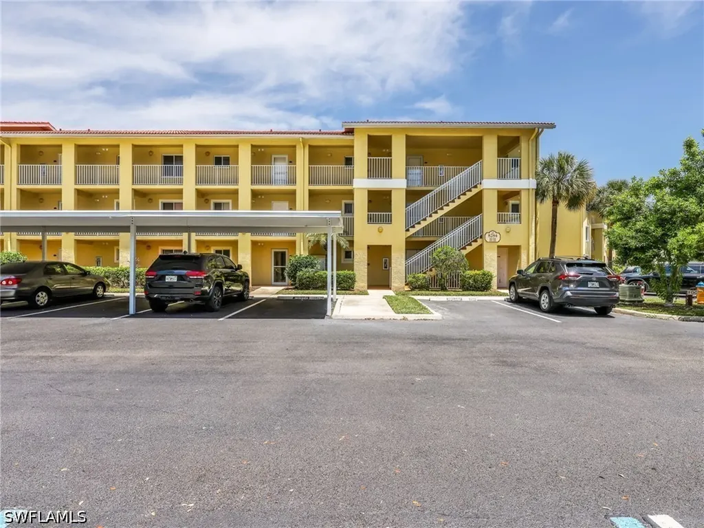 8284 Key Royal Circle Naples FL 34119