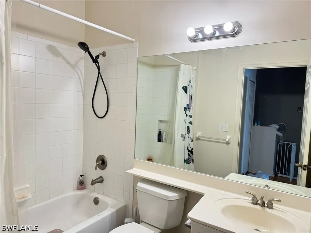 15582 NE Summit Place Circle Naples FL 34119