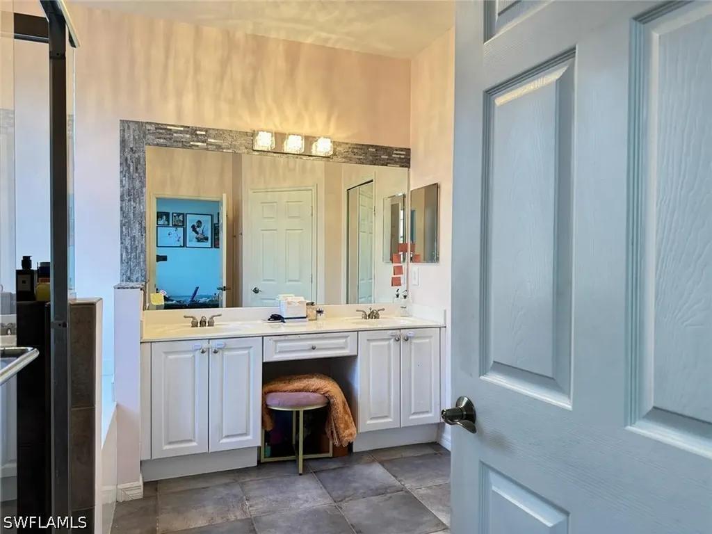 15582 NE Summit Place Circle Naples FL 34119
