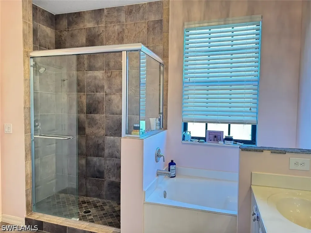 15582 NE Summit Place Circle Naples FL 34119