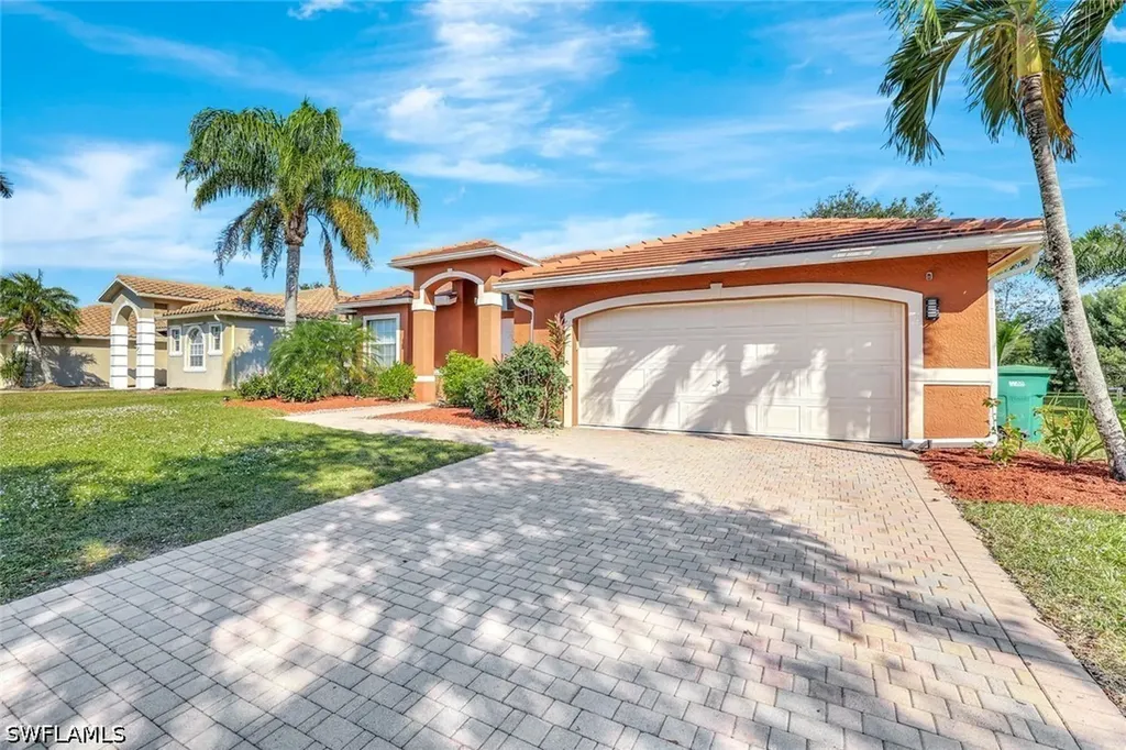 721 Grand Rapids Boulevard Naples FL 34120