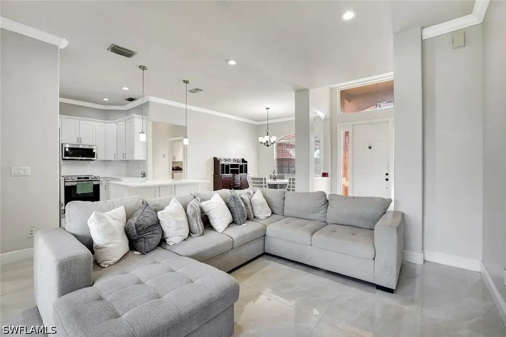721 Grand Rapids Boulevard Naples FL 34120