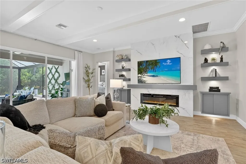 3821 Helmsman Drive Naples FL 34120