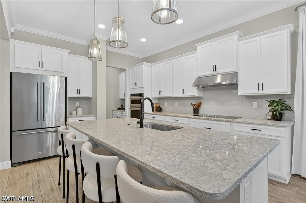 3821 Helmsman Drive Naples FL 34120
