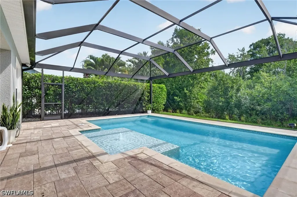 3821 Helmsman Drive Naples FL 34120