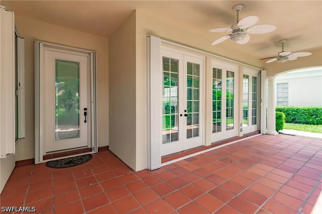 5163 Inagua Way Naples FL 34119