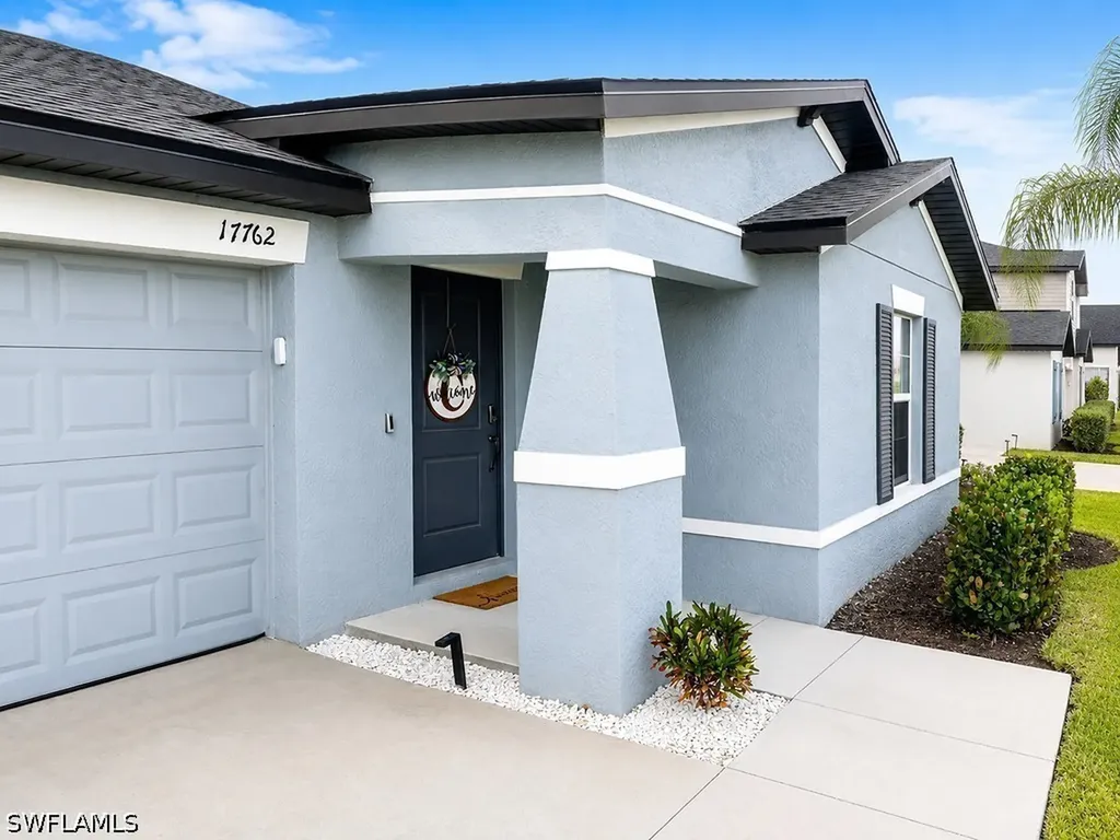 17762 Paradiso Way North Fort Myers FL 33917