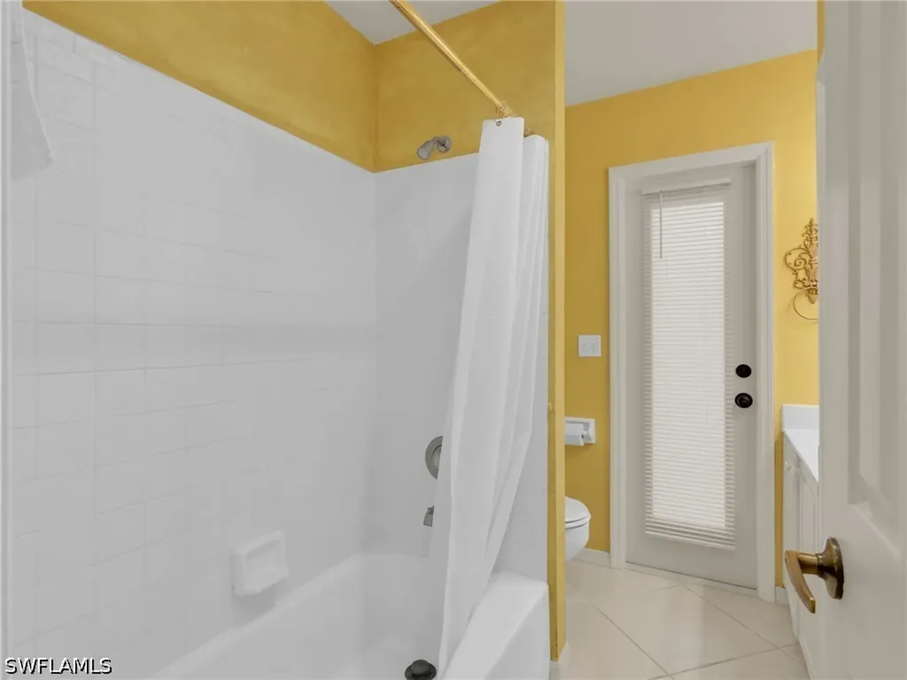 3790 1st Avenue NW Naples FL 34120