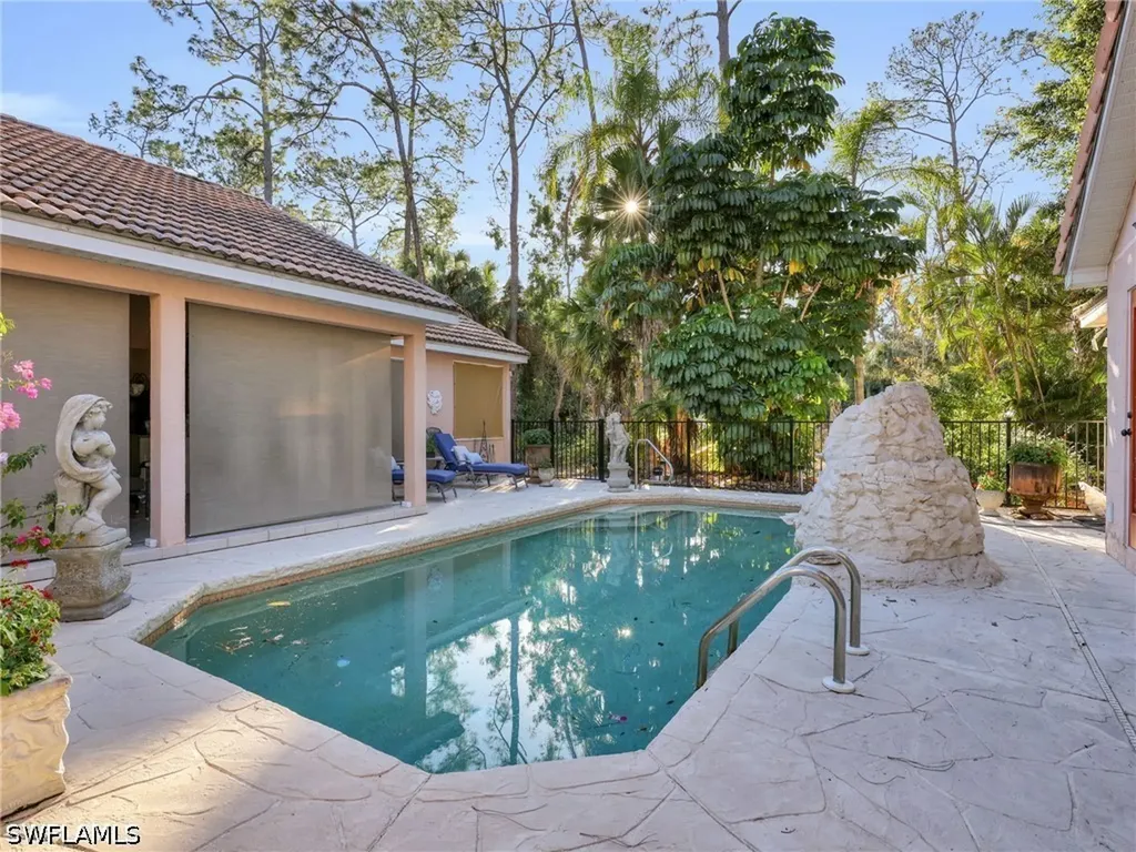 3790 1st Avenue NW Naples FL 34120