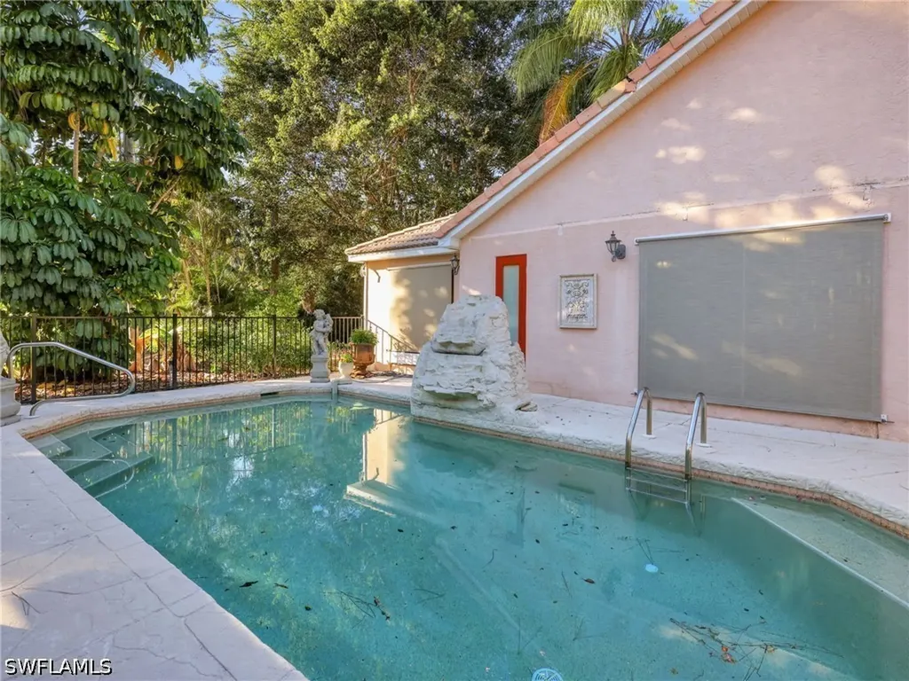 3790 1st Avenue NW Naples FL 34120