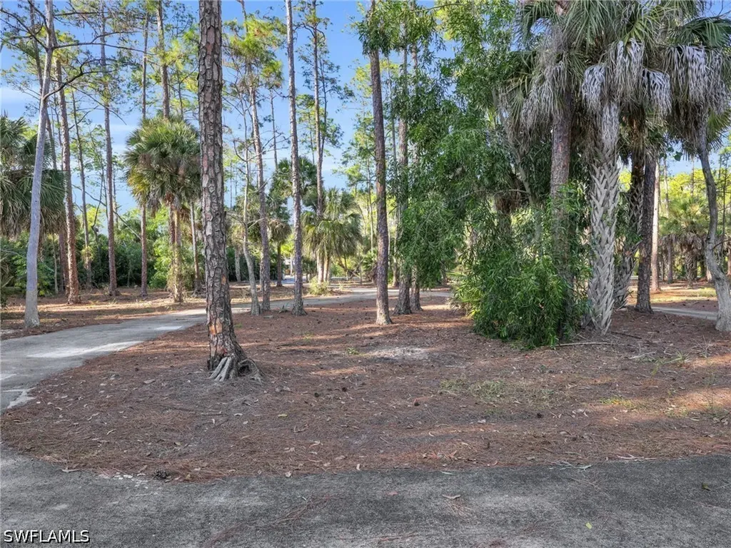 3790 1st Avenue NW Naples FL 34120