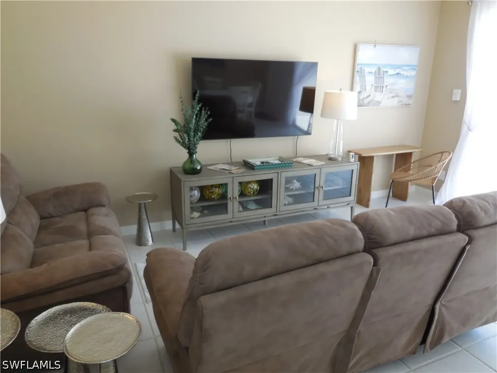6069 Islandwalk Boulevard Naples FL 34119