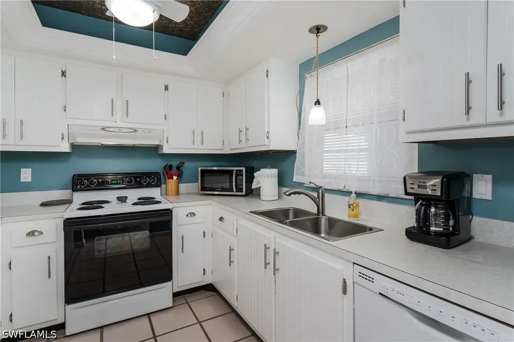 5419 Rattlensake Hammock Road Naples FL 34113
