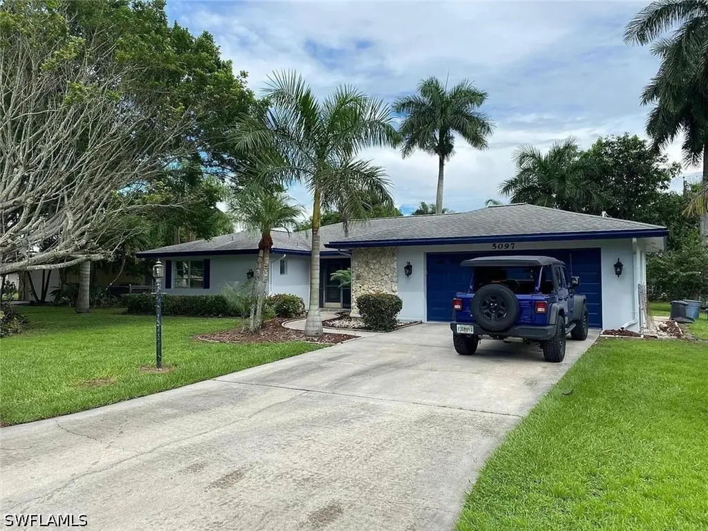 5097 Greenbriar Drive Fort Myers FL 33919