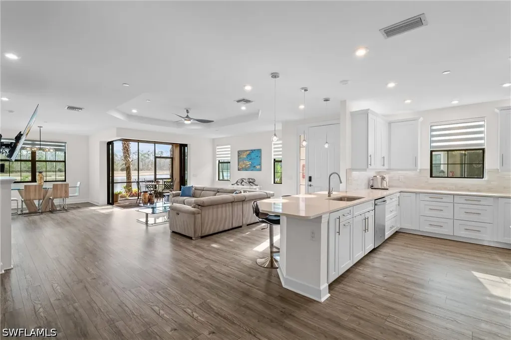 9637 Montelanico Loop Naples FL 34119