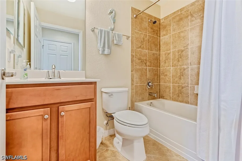 9735 Acqua Court Naples FL 34113