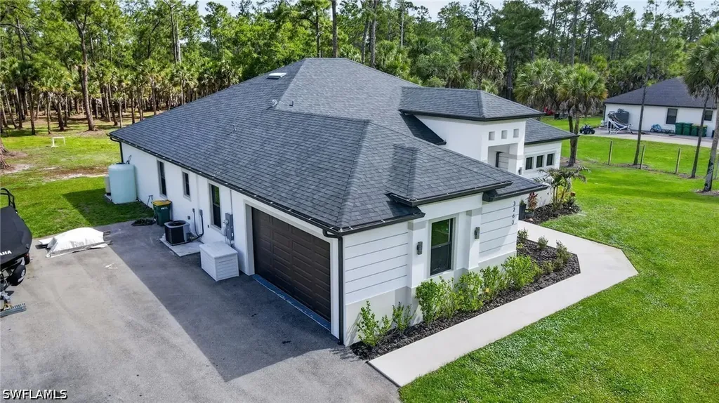 3263 40th Avenue SE Naples FL 34117