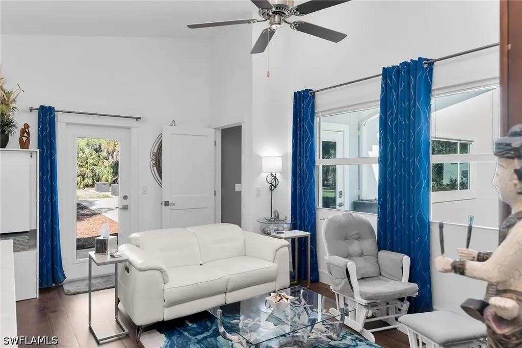 681 15th Street SW Naples FL 34117
