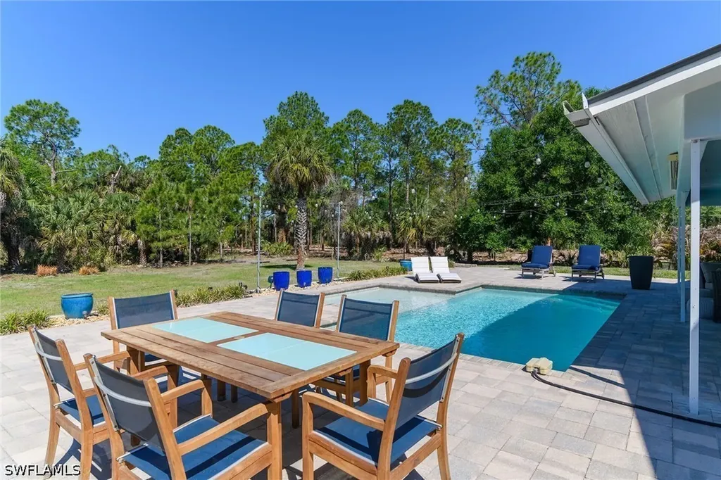 681 15th Street SW Naples FL 34117