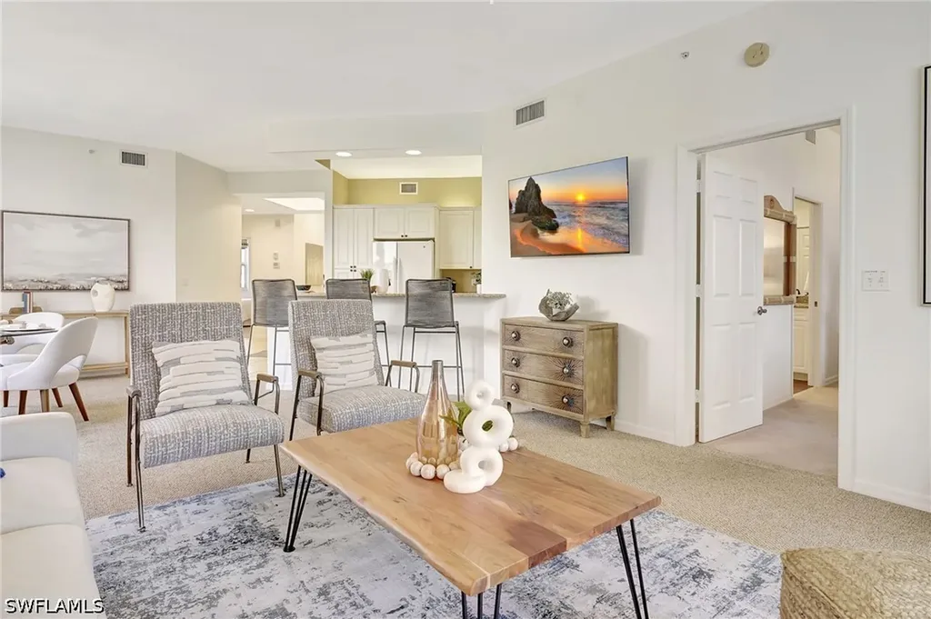 470 Launch Circle Naples FL 34108