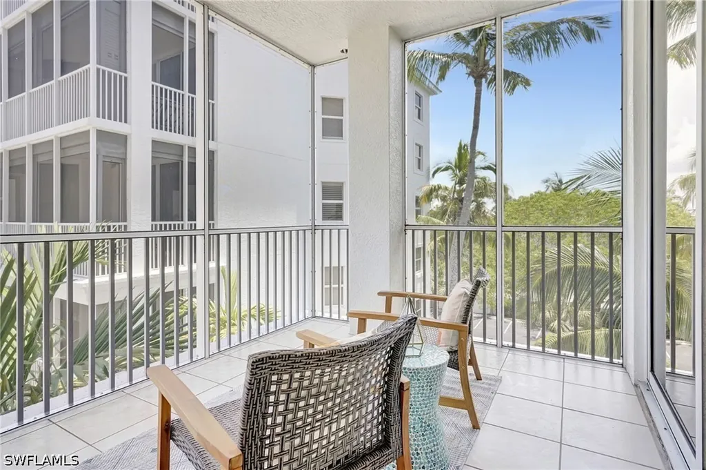 470 Launch Circle Naples FL 34108