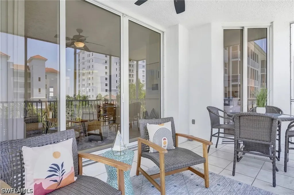 470 Launch Circle Naples FL 34108