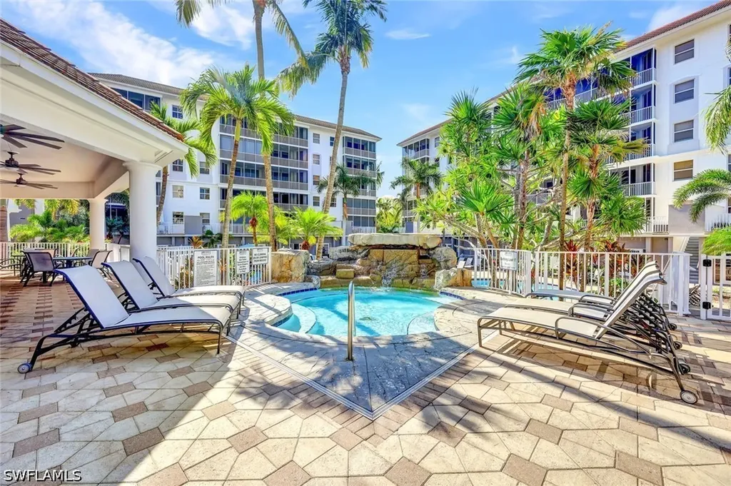 470 Launch Circle Naples FL 34108