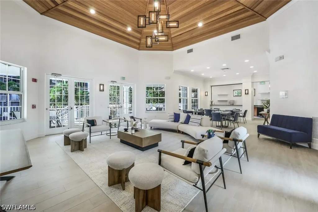 470 Launch Circle Naples FL 34108
