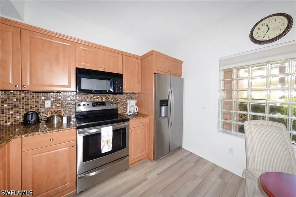 992 Woodshire Lane Naples FL 34105