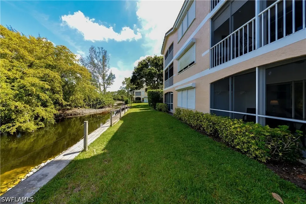 992 Woodshire Lane Naples FL 34105