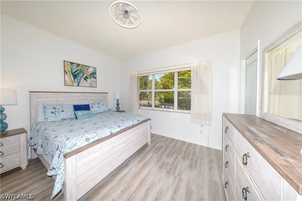 992 Woodshire Lane Naples FL 34105
