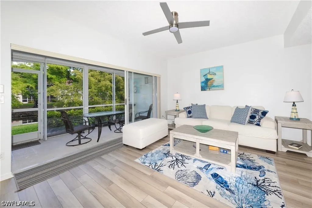 992 Woodshire Lane Naples FL 34105